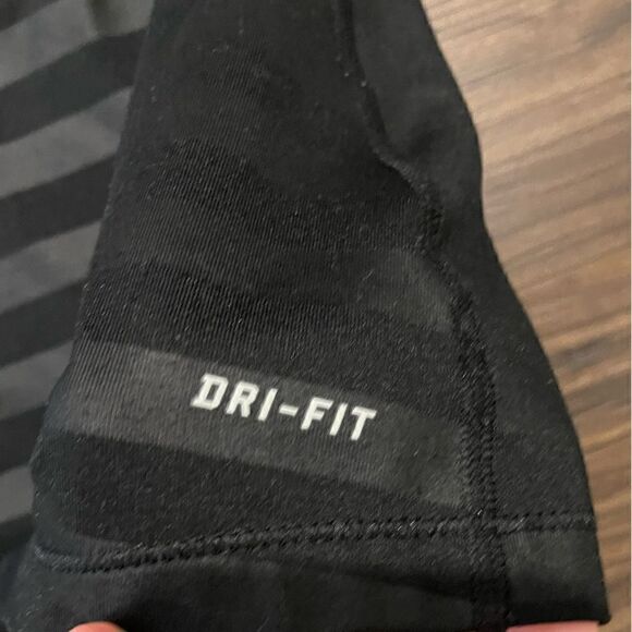 NIKE Black with yellow outlining XS quarter Zip Dry Fit Pullover! - Picture 5 of 5